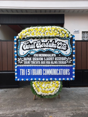 Papan Bunga Duka di Yaro